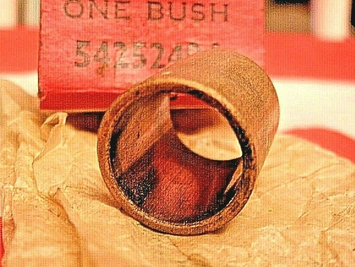 One New Old Stock LUCAS Bushing For M45G Station 5425 2494 or TCB112