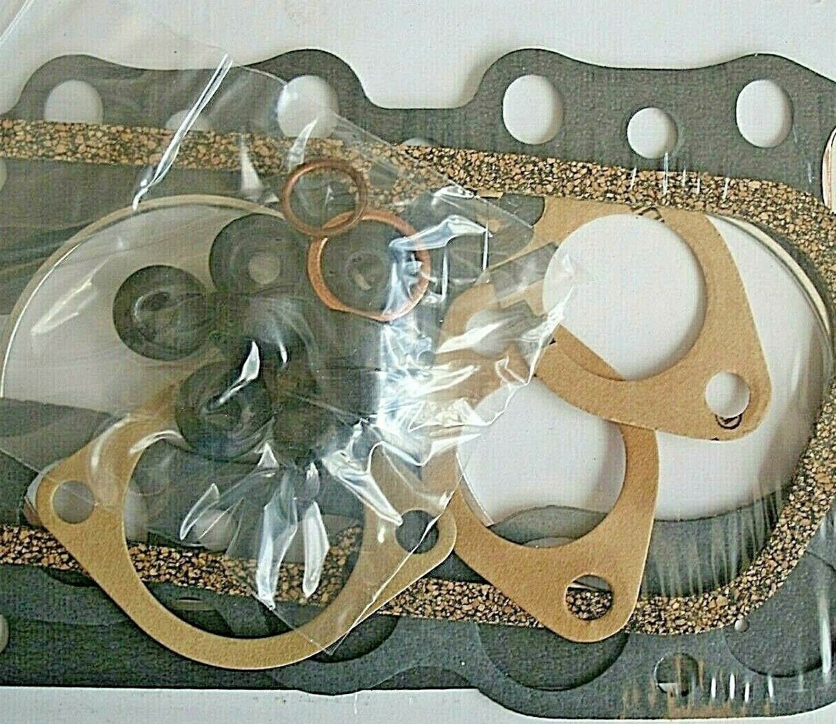 One New Ford Cortina MK 1 1300cc & 1600cc Engine Head Gasket Set.