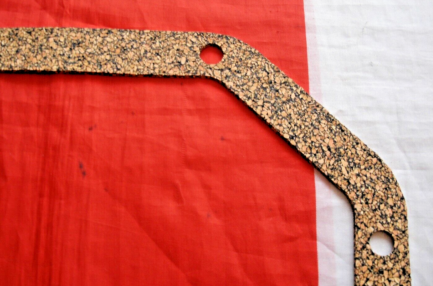 One New Range Rover V8 GEMs P38 CORK Sump Gasket For The 4.0 & 4.6 Engines