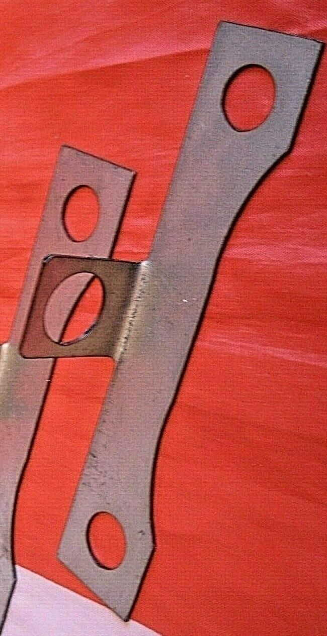Rover SD1 Front Lower Suspension Steering Arm Lock Tabs Near & Off Side CRC438