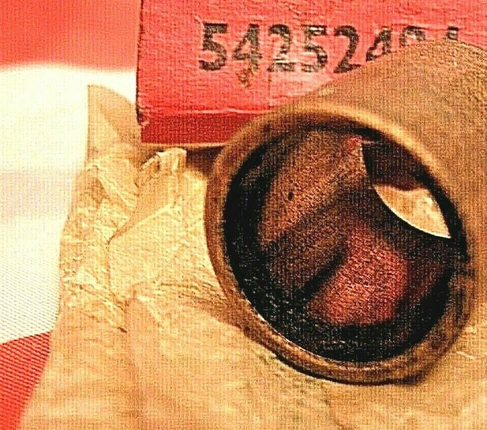 One New Old Stock LUCAS Bushing For M45G Station 5425 2494 or TCB112