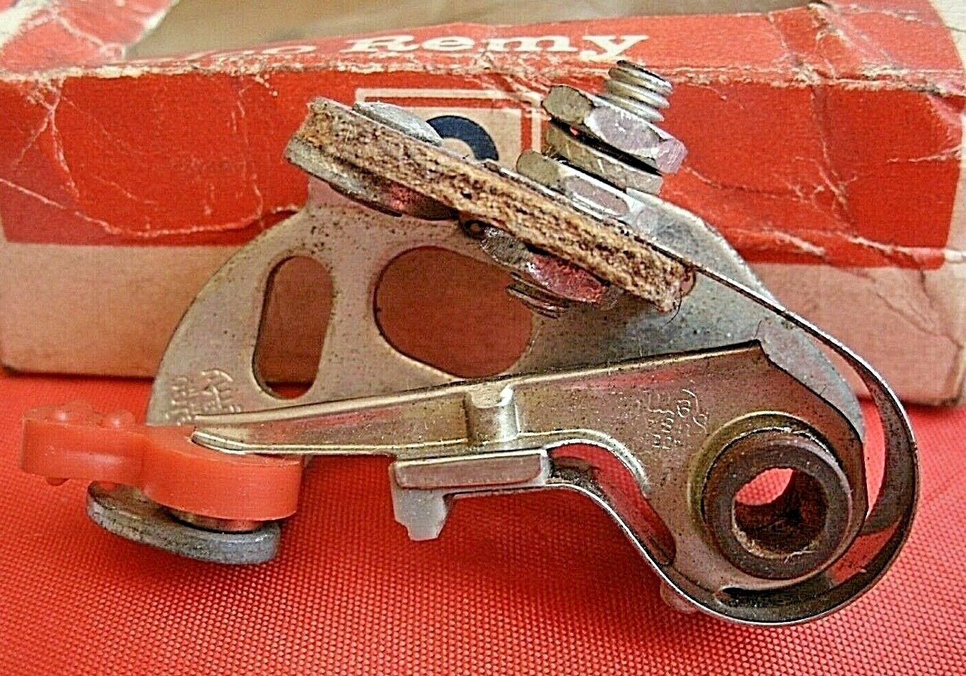 One Set Of NOS Delco Remy POINTS - CONTACT SET D 703 P 1938330 made in the USA