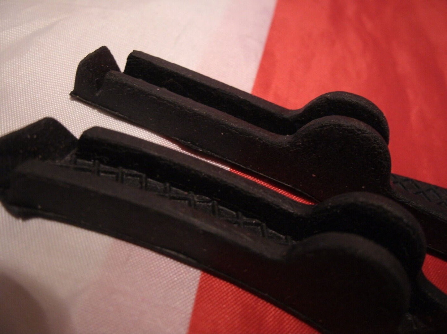 NEW LAND RANGE ROVER P5B P6B MGB V8 PETROL PUMP TO BLOCK GASKET SEAL