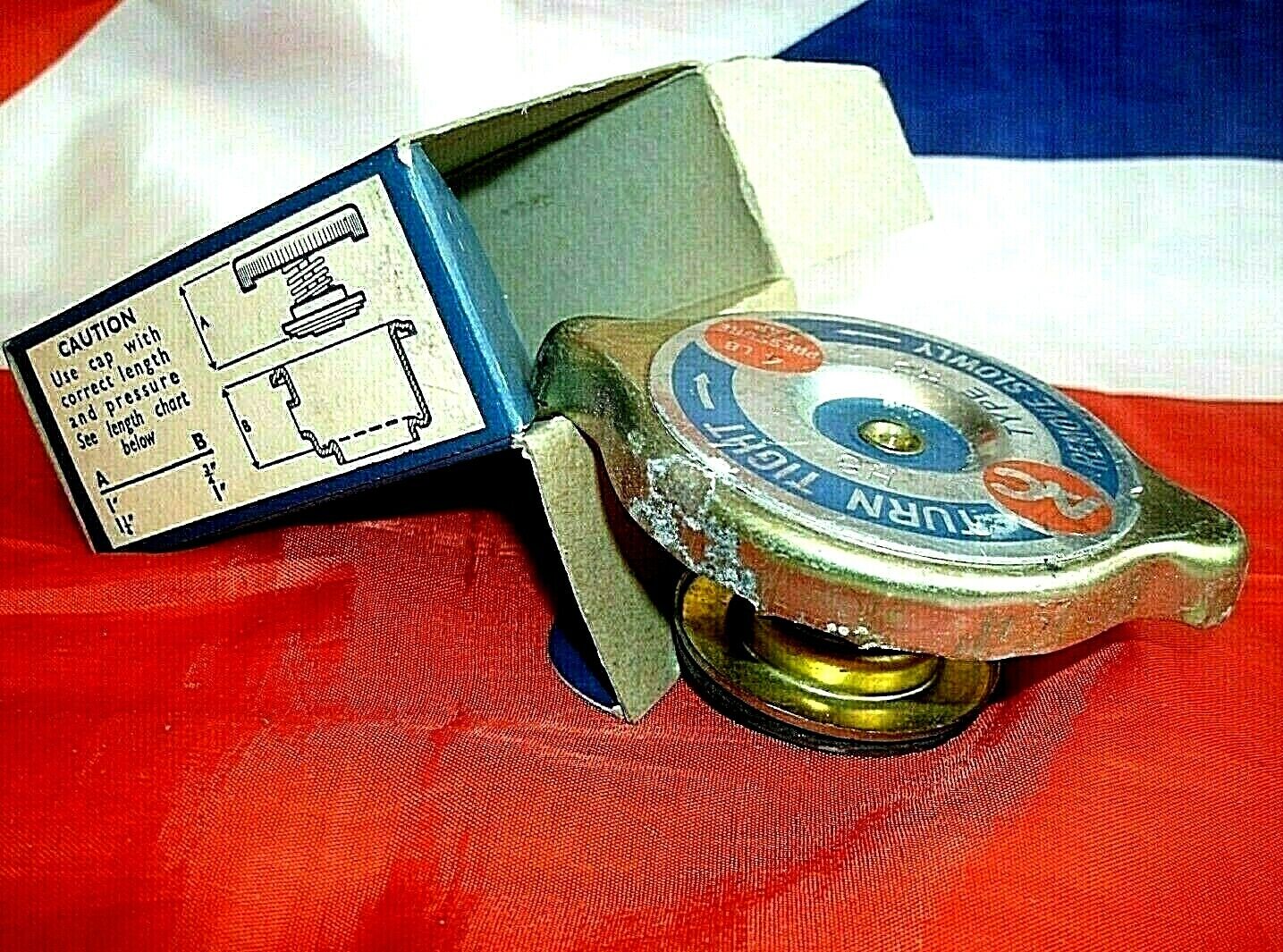 ONE New Old Stock A C Delco 4 lbs Radiator Pressure Cap 850798 With Box.