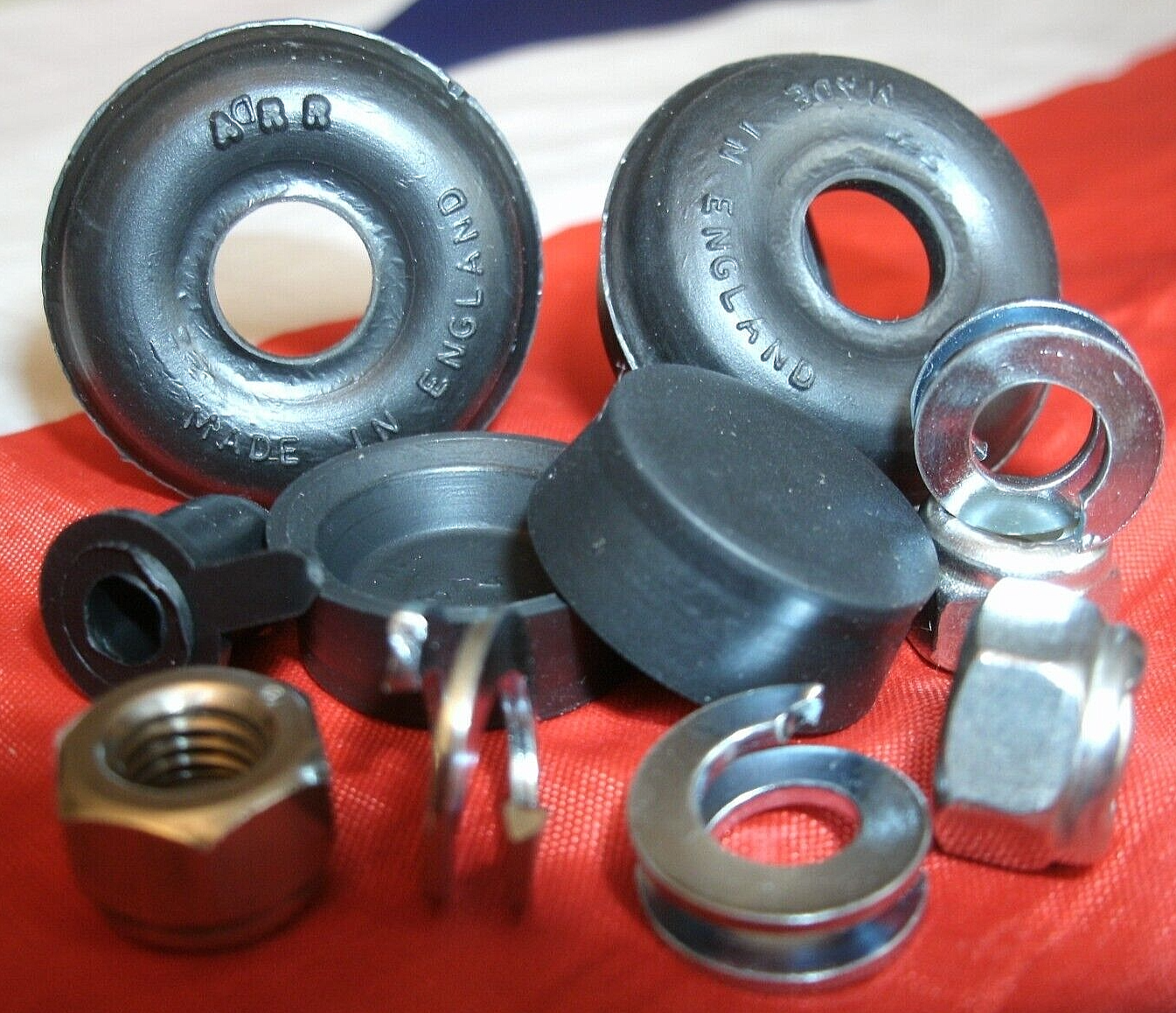 Rover P4 Rear Brake Cylinder Service set Rubber Seals Lock nut & Special Washers