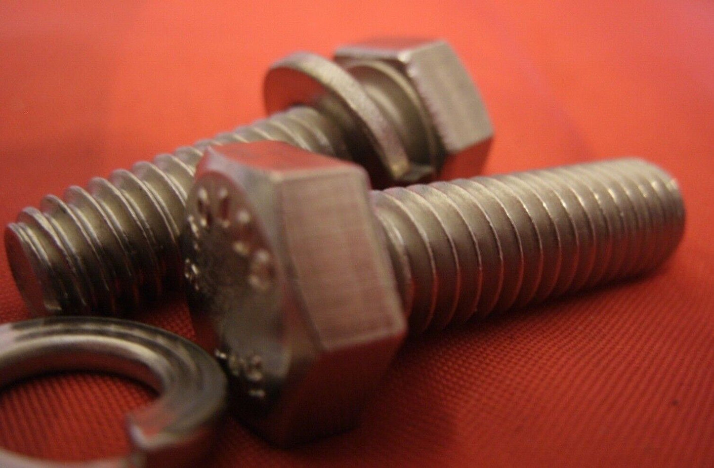 Classic Range Rover Bolts Timing Marker To Timing Cover Next Crank Pulley