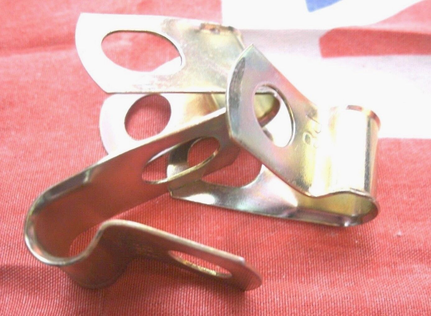NEW Set Of 5 3/8 Bright Zinc Plated Steel P Clips Clamp Cable Fixing Wire