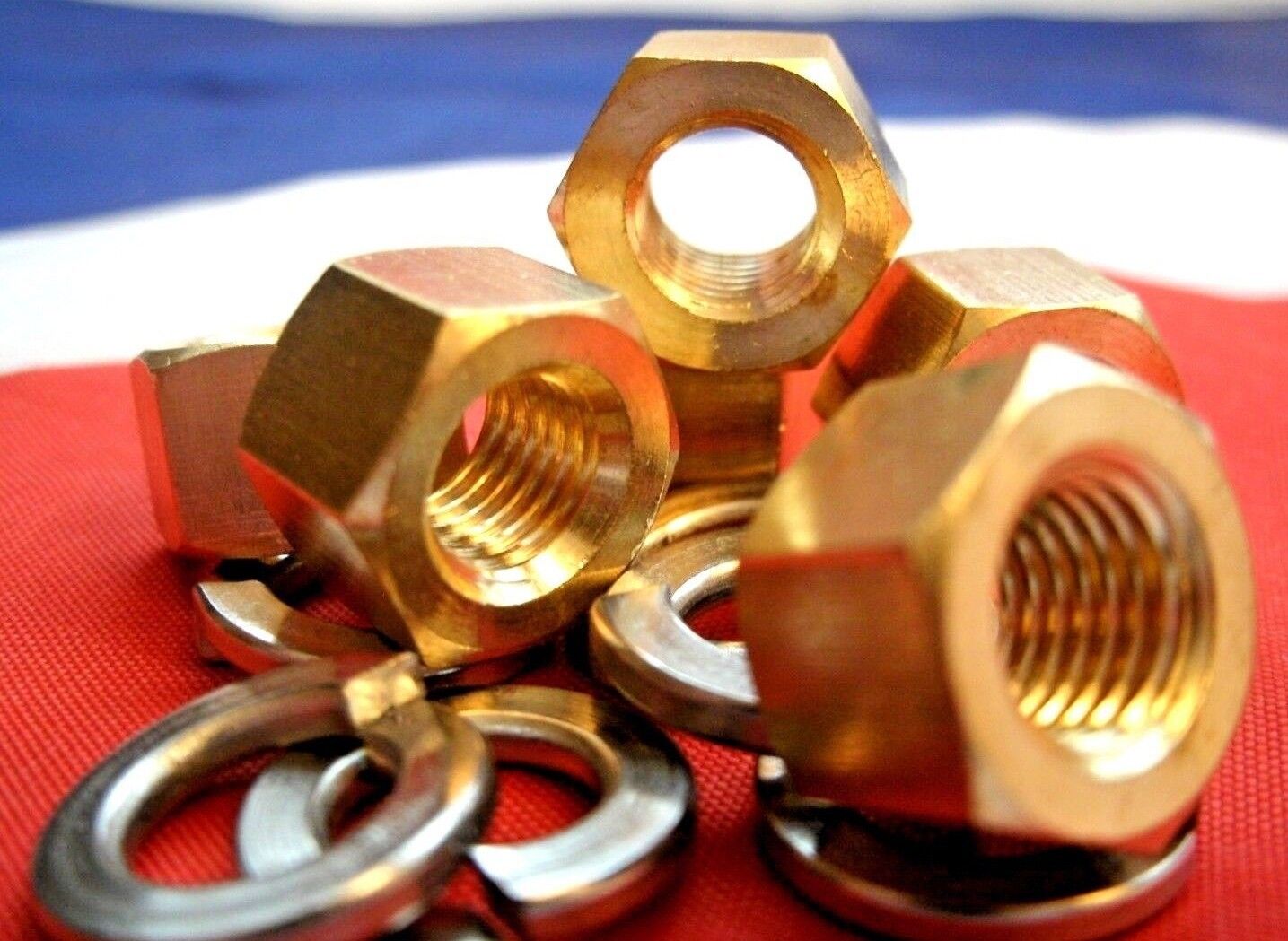 NEW RANGE ROVER CLASSIC 3.5 V8 SET 6 BRASS EXHAUST MANIFOLD NUTs & WASHERs KIT.