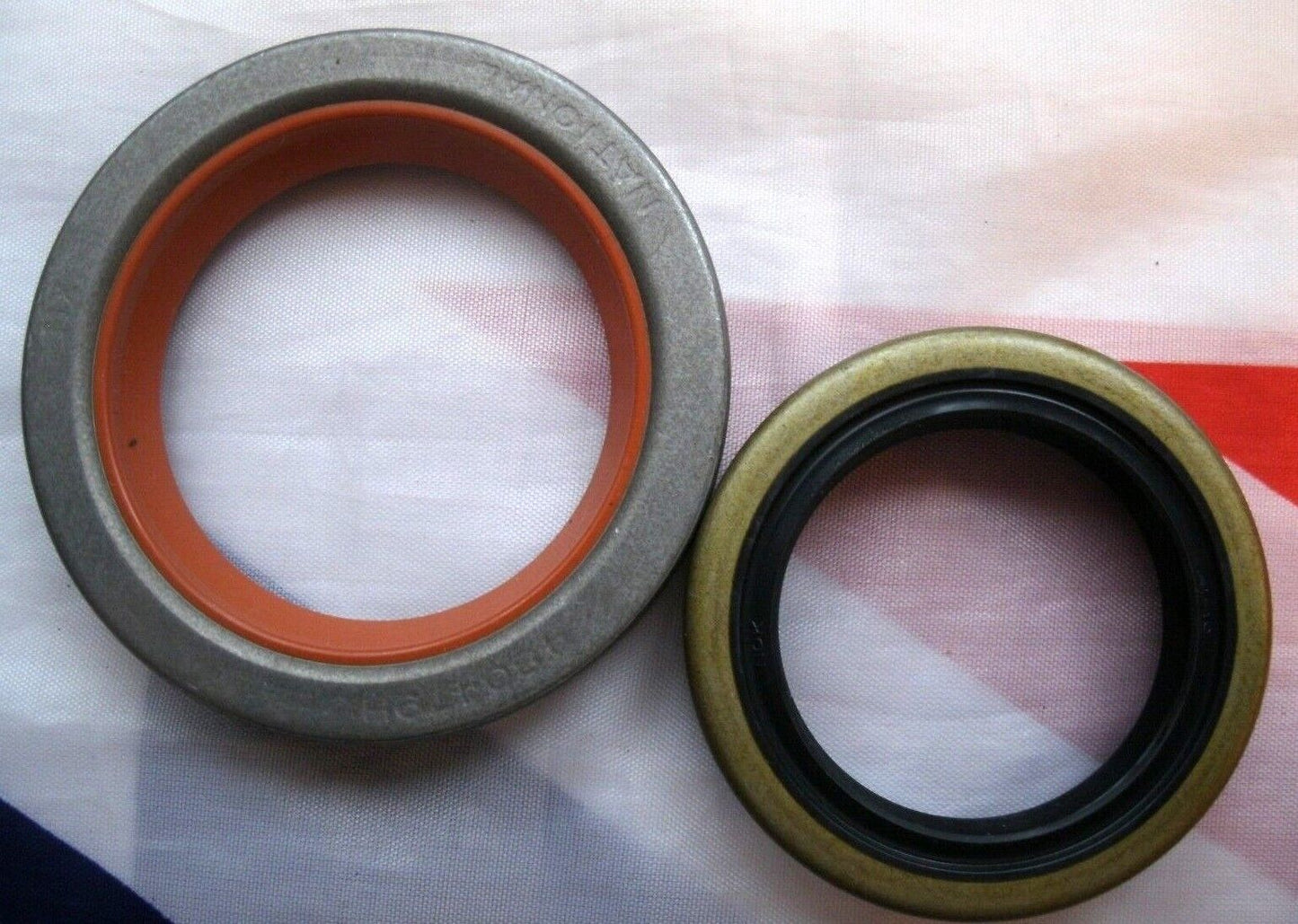 Borg Warner 65 & 66 New Automatic Gearbox Trade Service Set Gasket & 2 Seals