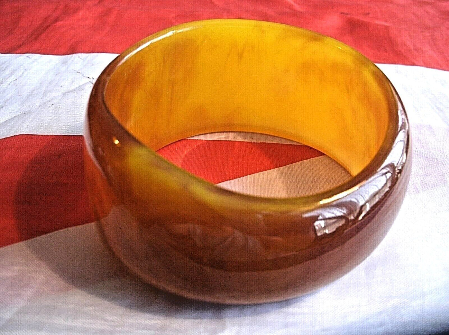 One Beautiful Vintage Bakelite Bangle In A Lovely Butterscotch Colour Very Nice
