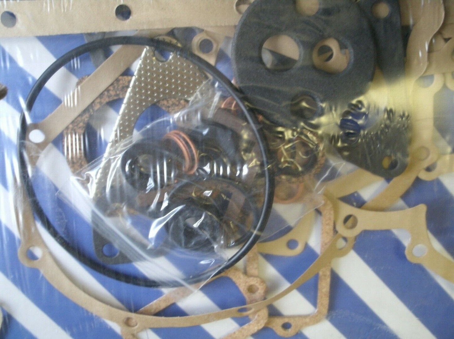 LAND ROVER SERIES 1 ,2, 2A & 3 PETROL  2,1/4 CC 4 CYL OHV CONVERSTON GASKET SET