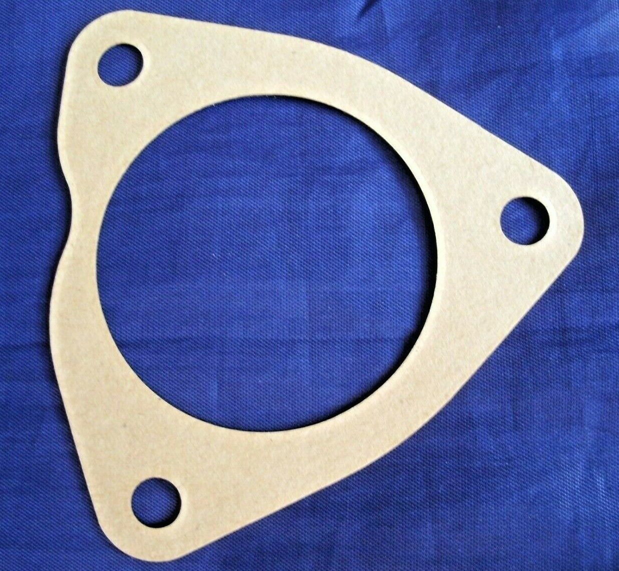 NEW ROVER P5 3 LITRE ALL MODELS ONE COOLANT SYSTEM THERMOSTAT GASKET 1959 0N