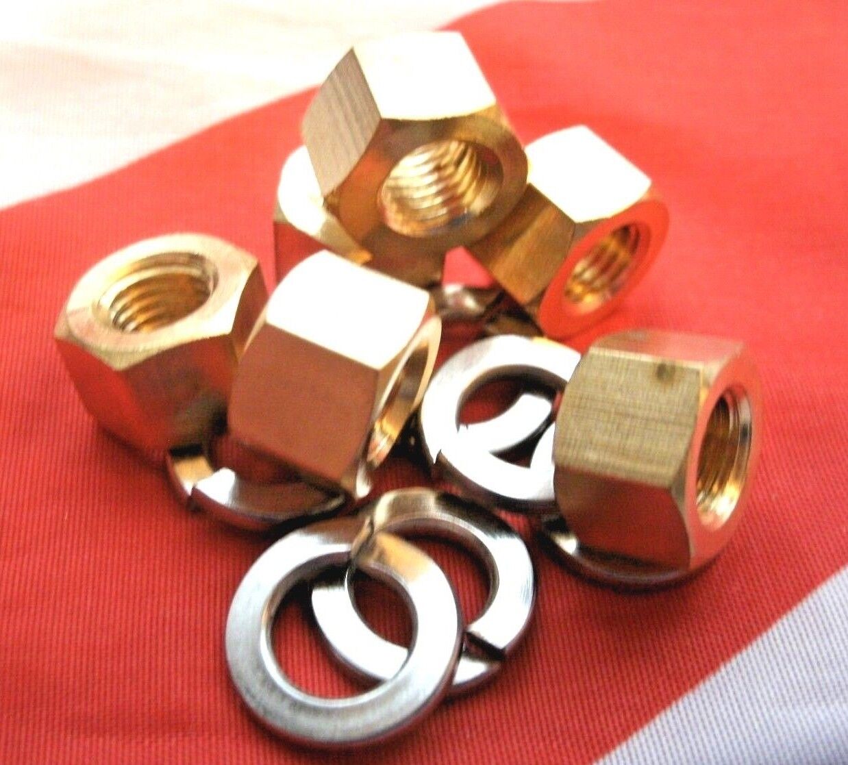 NEW ROVER P6B V8 1967 to 1977 SET OF 6 BRASS EXHAUST MANIFOLD NUT & WASHER KIT.