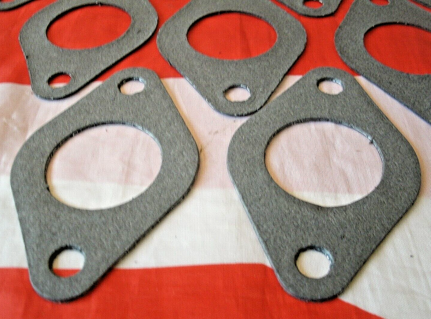 Jaguar E Type V12 Complect Set of Gaskets & Oliver For The Exhaust Manifolds