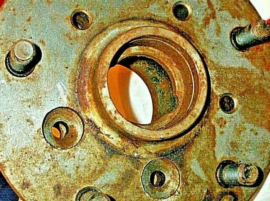 NOS Rover P6 V8 Front Suspension Hub Assemble & Wheel Studs