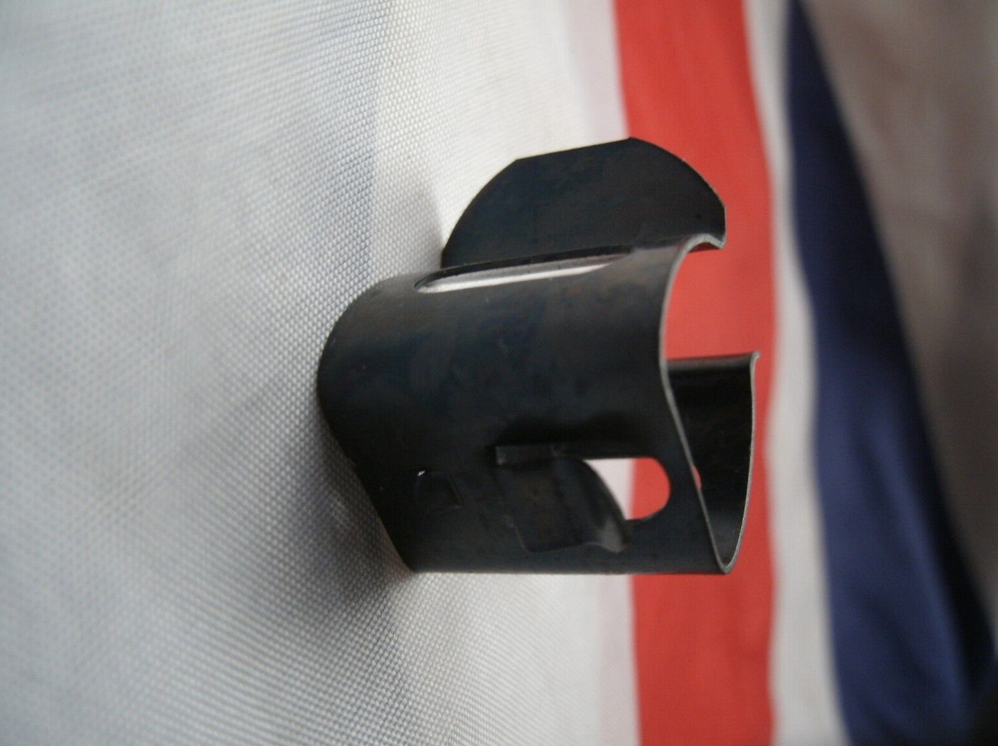 NOS Rover P6 2000 TC Cold Start Chock Twin Cable Mounting Clip Airbox intake.