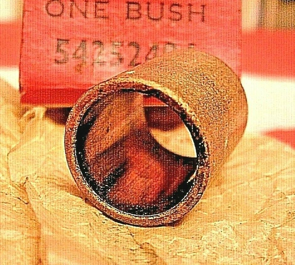 One New Old Stock LUCAS Bushing For M45G Station 5425 2494 or TCB112