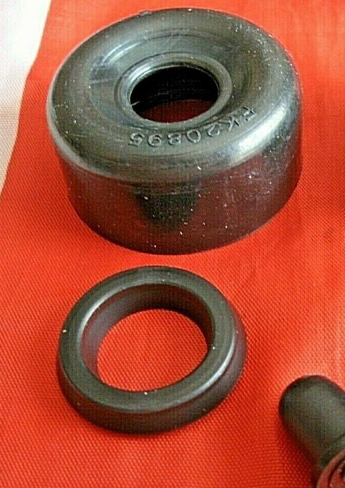 1 New Rover SD1 2.0 2.3 2.6 3.5 Rear Wheel Cylinder Seal kit SSB528 1976 On.