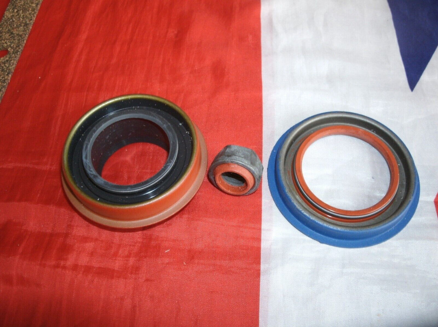 Ford C3 3 Speed Automatic, Gearbox Seal Set Pump, Output Shaft & Small Nut Seal.