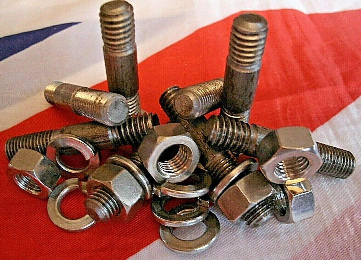 Land Rover FC Carburettors Mount Kit for manifold Studs Nuts Springs Washers