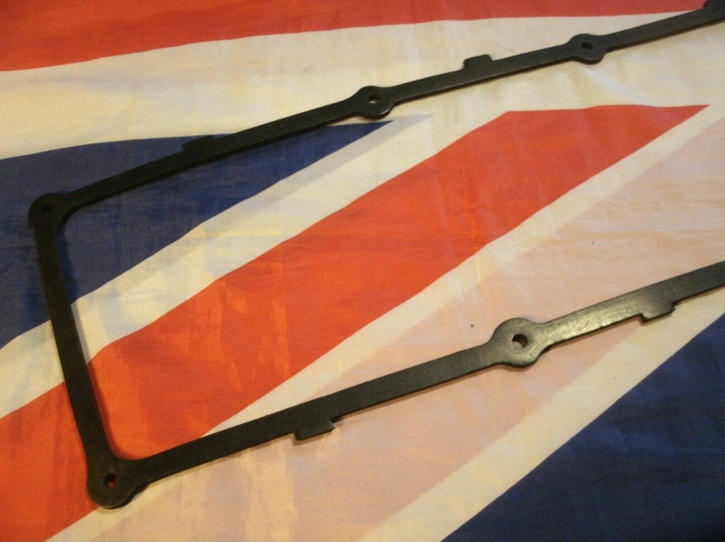 CORK ROCKER COVER GASKET TO SUIT THE VAUXHALL VICTOR 2300 1976 to 1978.