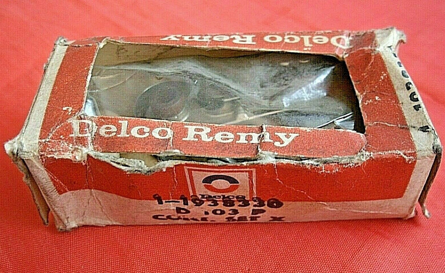 One Set Of NOS Delco Remy POINTS - CONTACT SET D 703 P 1938330 made in the USA