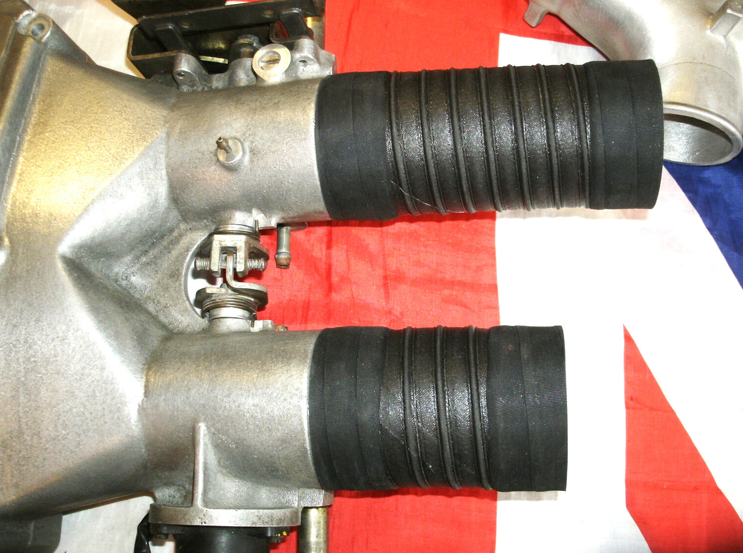 Rover SD1 V8 Twin Plenum One Pair Of Induction Hoses.