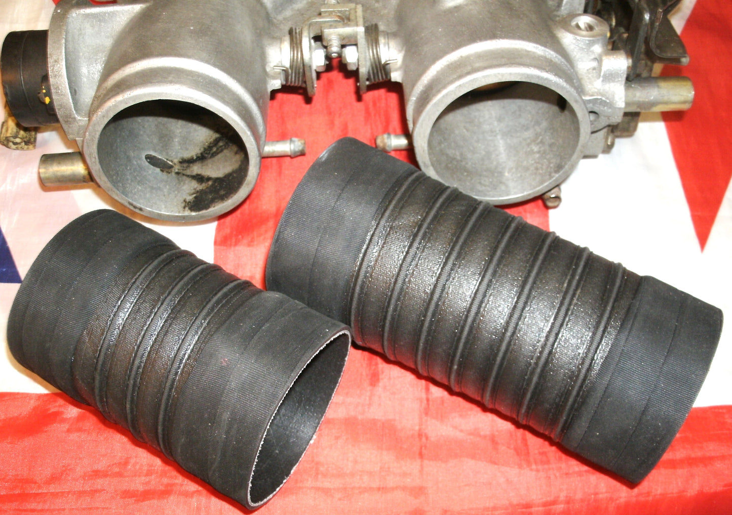 Rover SD1 V8 Twin Plenum One Pair Of Induction Hoses.