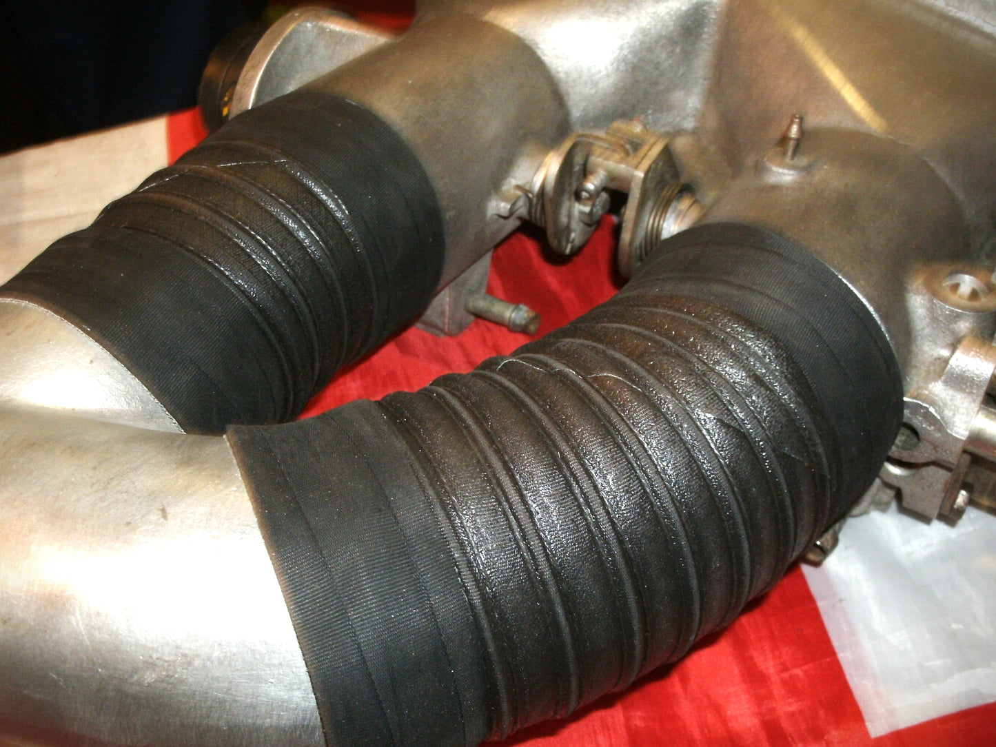 Rover SD1 V8 Twin Plenum One Pair Of Induction Hoses.