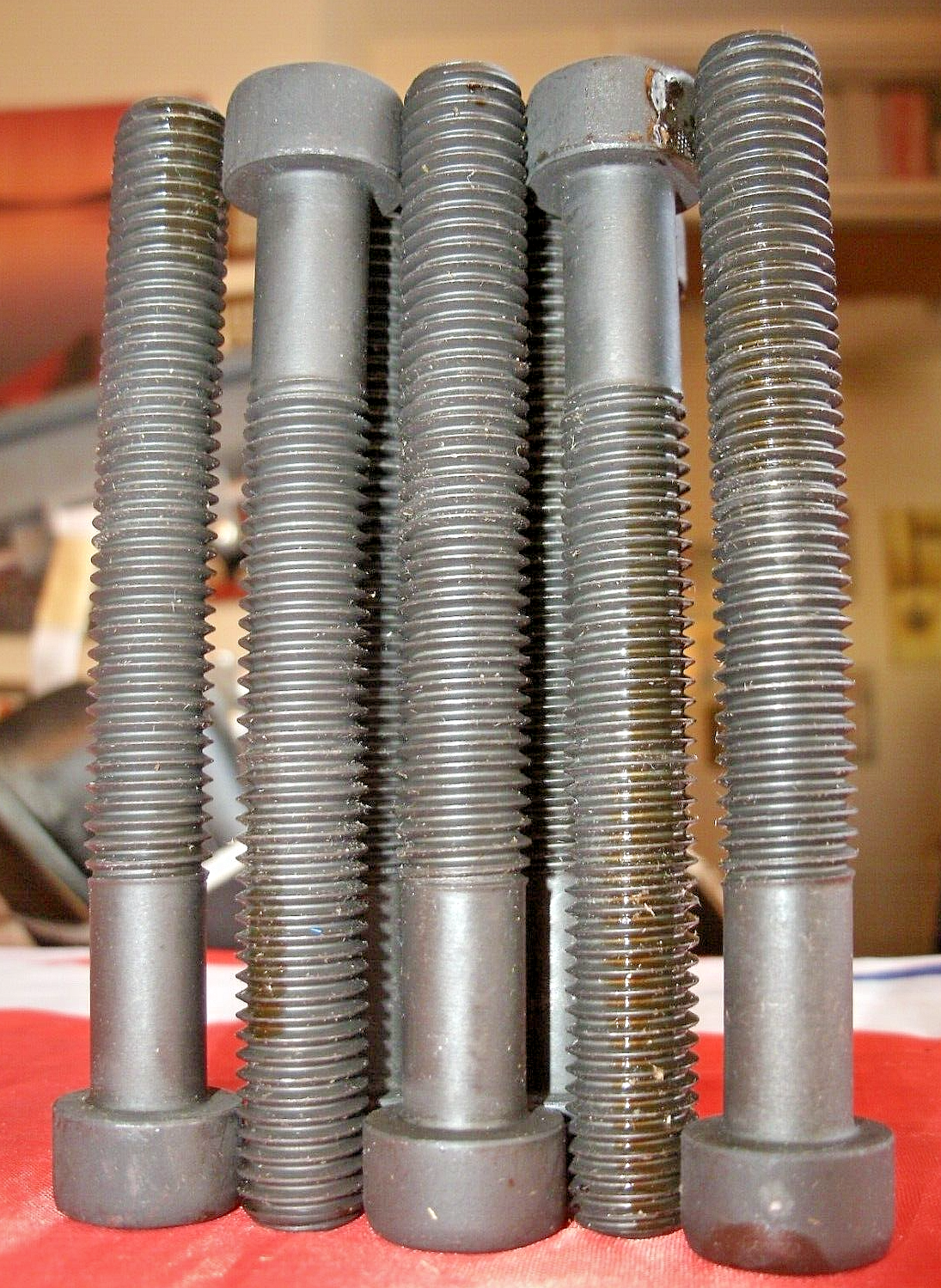 One New Set Of Ten Course FORD Pinto Cylinder Head Bolts 1.6 1.8 & 2.0 Models.