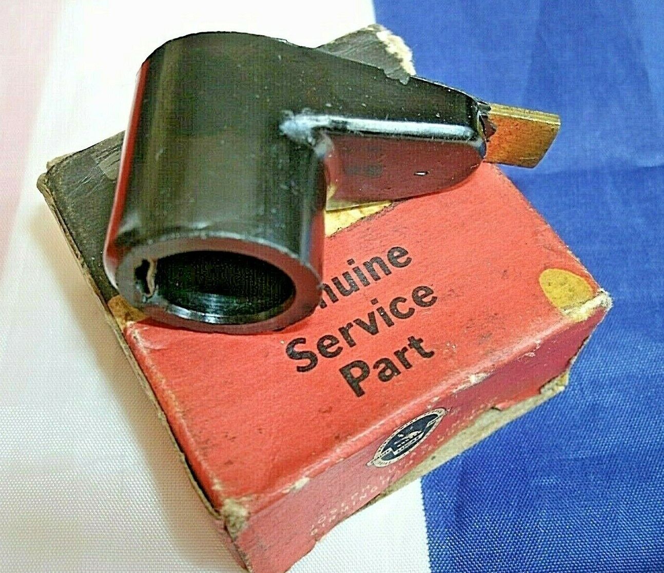 One NOS V8 Rotor Arm Lucas 54419082 Aston Rolls Rover Triumph Stag With O/E Box