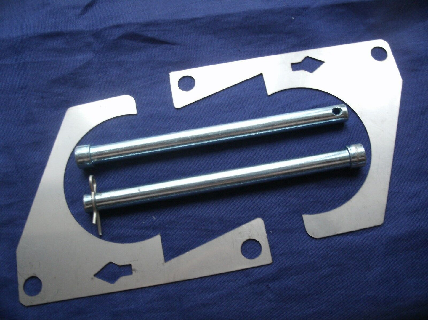 NEW ROVER P5B V8 ALL MODELS 1967 1974 FRONT BRAKE CALIPER PIN KIT ONLY.
