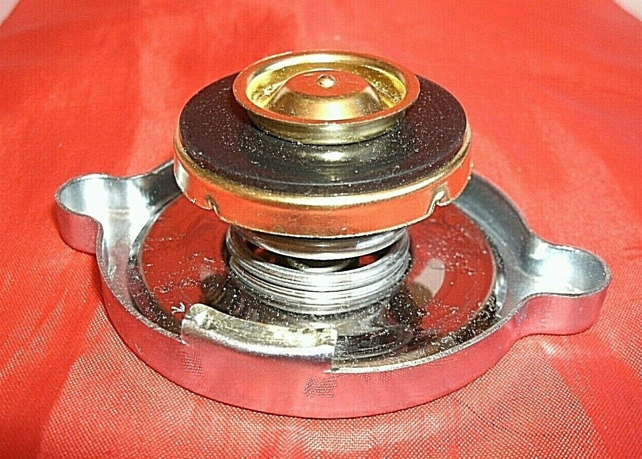 1 New Rover SD1 V8 3.5 Carbs & EFI Models 15 LBS Short Neck Radiator Filler Cap