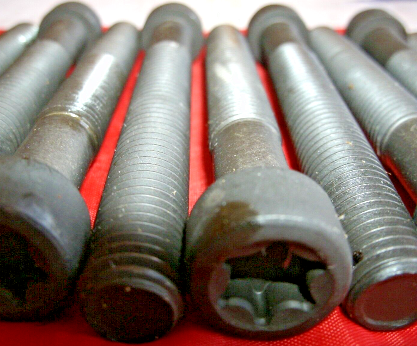 One New Set Of Ten Course FORD Pinto Cylinder Head Bolts 1.6 1.8 & 2.0 Models.