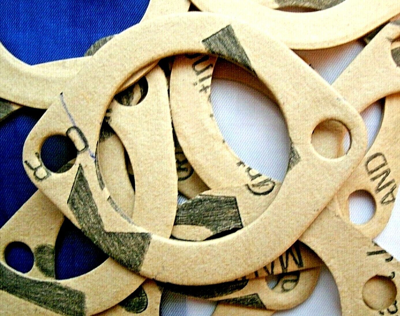NEW IMPROVED QUALITY ROVER P6 V8 WATER GASKET FOR THE PIPE REAR INLET MANIFOLD