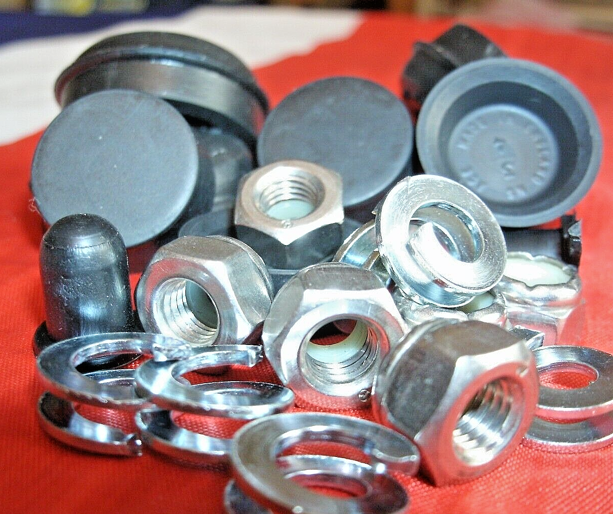 1 Rover P4 Rear Brake Cylinders Car set Rubber Seals & Lock nuts Special Washers