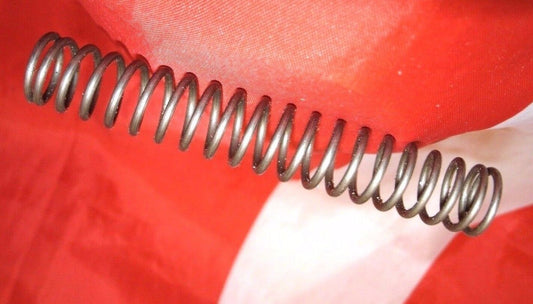 NOS ROVER P5 3 LITRE ALL MODELS OIL PRESSURE RELEASE VALVE SPRING NEW