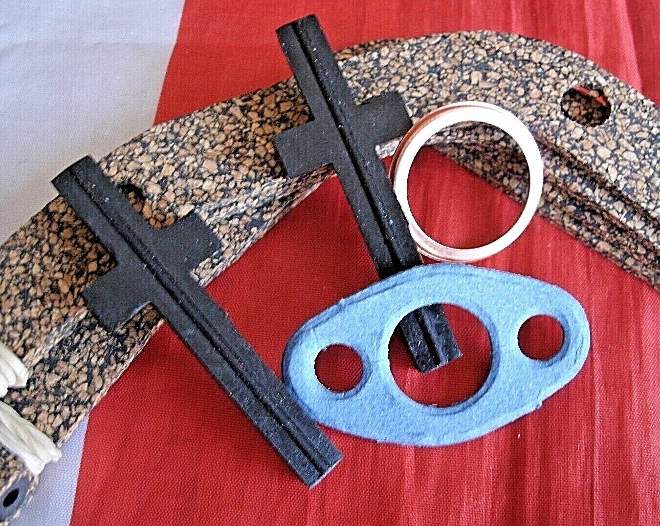 Land Rover V8 ONE CORK Sump Gasket Set with washer pick up T pieces.
