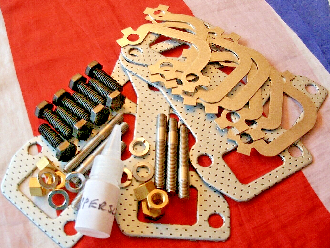 One NEW Classic Range Rover 3.5 Exhaust Manifold Fitting Kit. Mk110b.