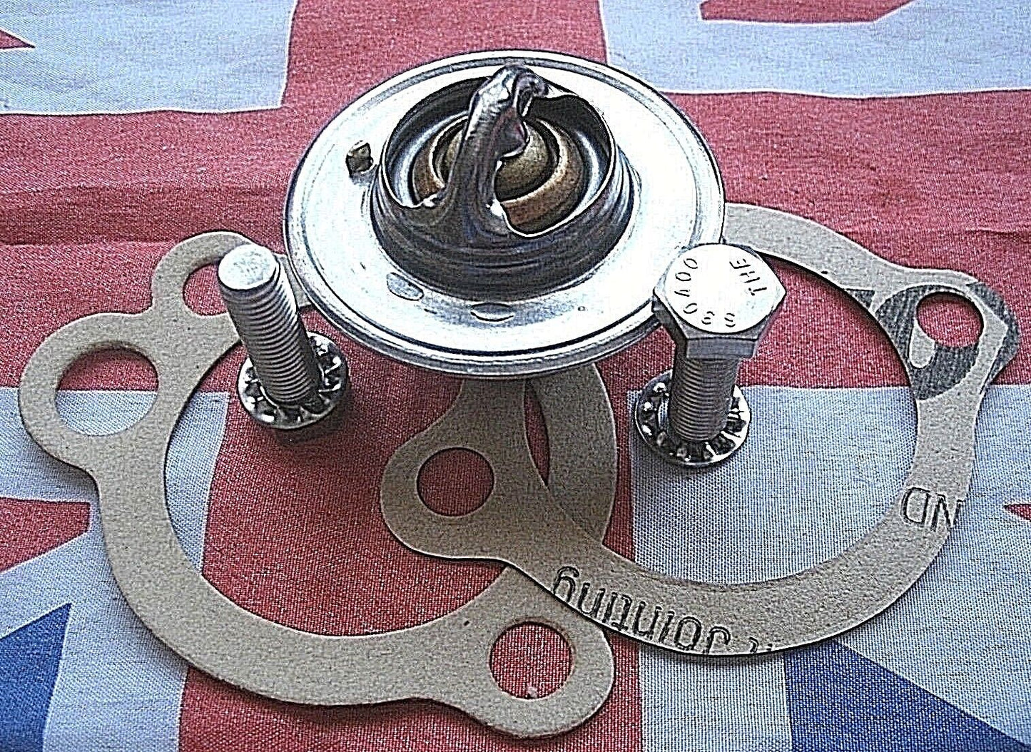 Rover V8 Thermostat & Improved 1/16" Gasket Kit All models & Years Carb & EFI