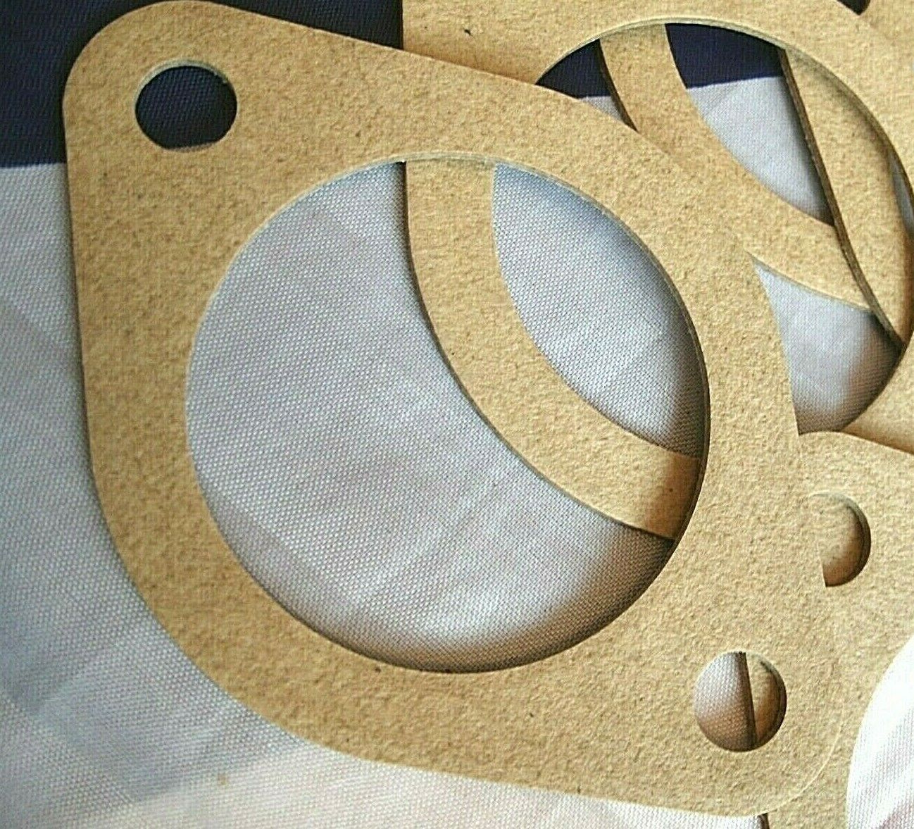 One AMV8 & EFI  Aston Martin Improved Header Tank Gasket to1989  080 003 0110