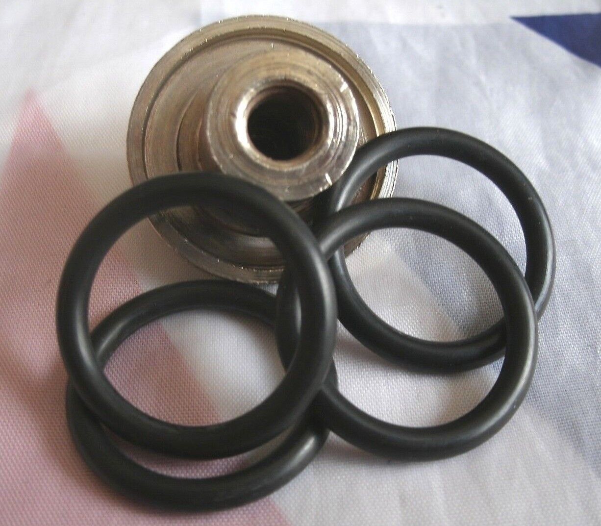 New Land Rover 6 Cylinder Exhaust Tappet Side Cover Fixing Bolt Rubber O Rings