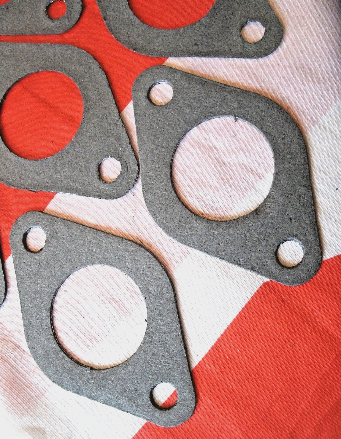 Jaguar XJ12 Saloon Exhaust Manifold Gaskets & Olives For Carbs & Injection Cars