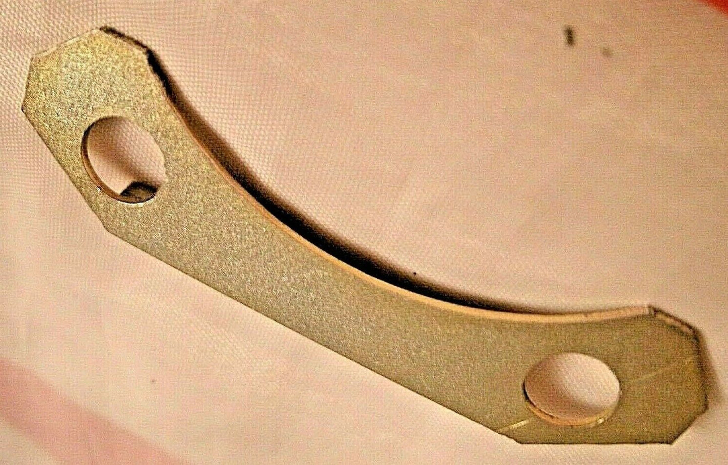 ONE FORD CROSS FLOW PRE CROSS FLOW ENGINE BUILD LOCK TAB FOR THE CAMSHAFT