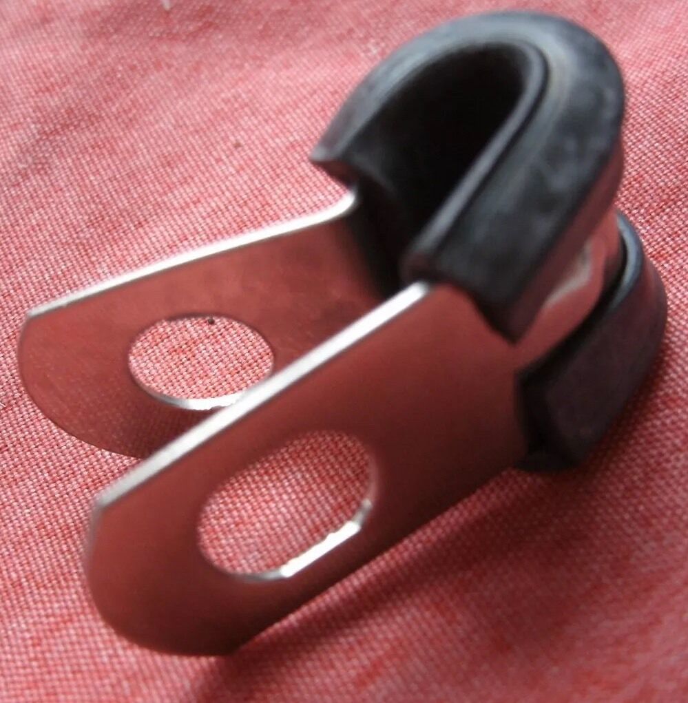 NOS LAND ROVER 2,1/4 PETROL RUBBER WASHERS FOR FIXING TOP ROVER COVER SET OF 3.