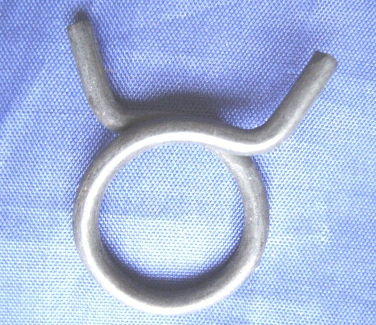 NOS Rover P5B Brake Hose Inlet Manifold Vacuum Retain Clip Non Return Valve.