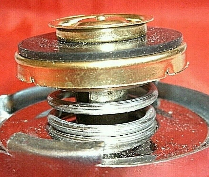 One New Morgan Plus Eight 15 LBS Short Neck Radiator Filler Cap from 1968 on