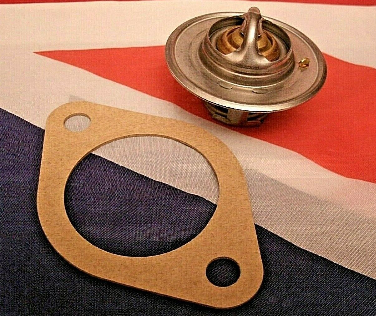 1 New AM AMV8 DBSV8 Aston Martin Improved Thermostat And Gasket Kit.￼