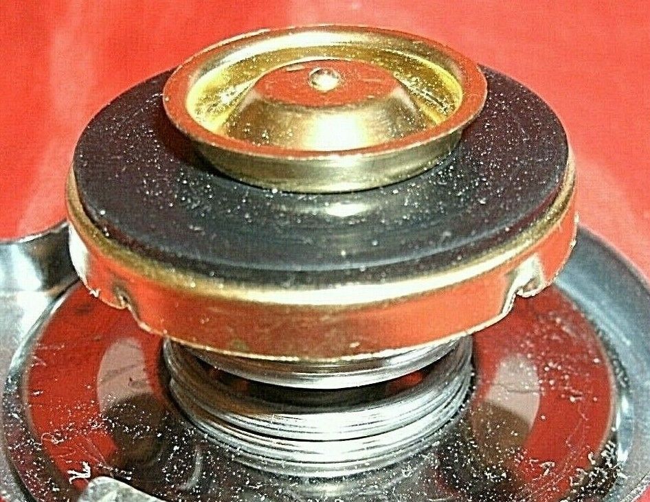 One New Morgan Plus Eight 15 LBS Short Neck Radiator Filler Cap from 1968 on