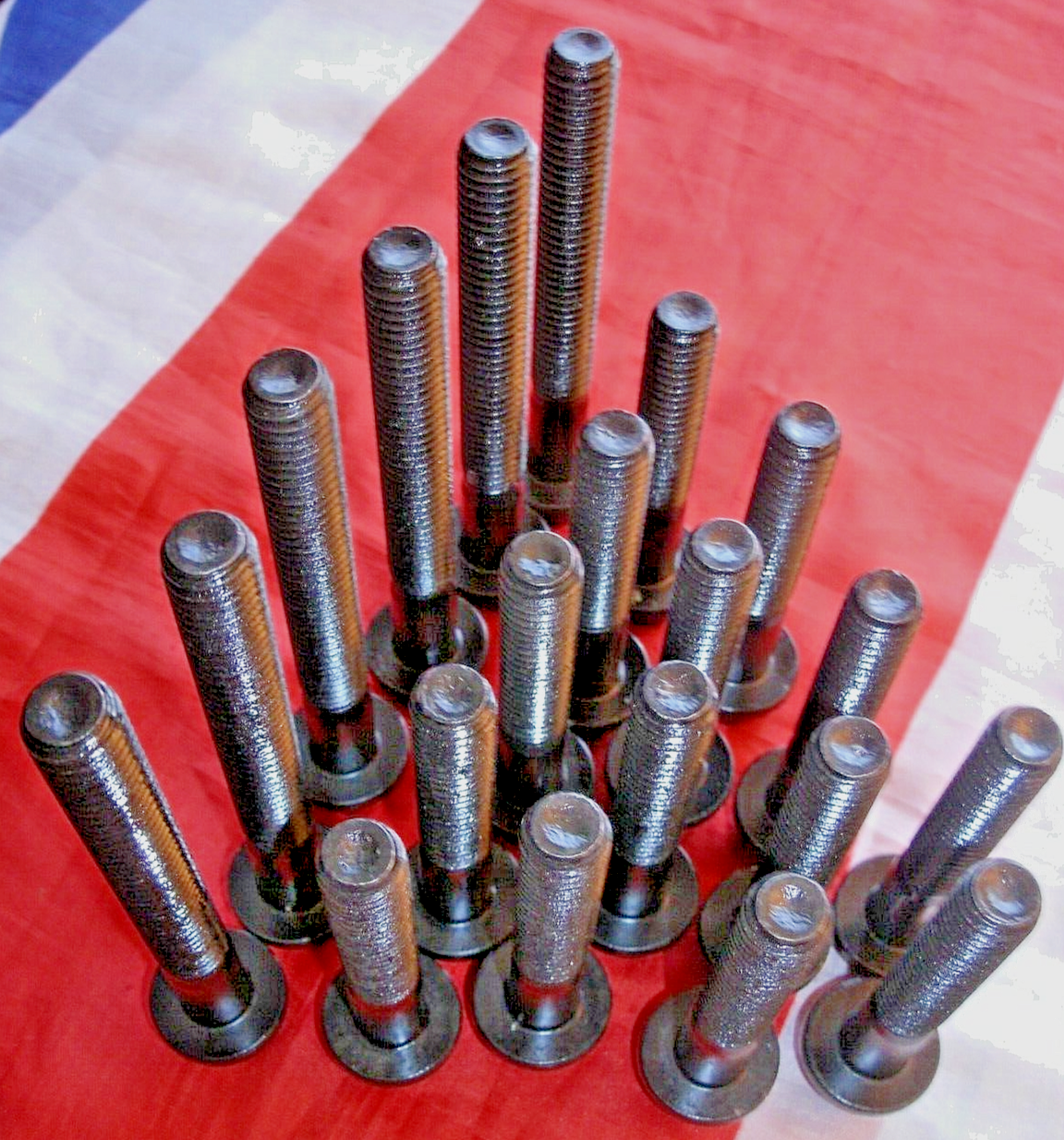 Circular Bolt Rover Land Rover V8 One Set 20 Cylinder Head Bolts Centre Two Rows Later Eng ...